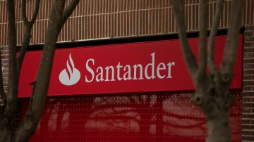 Santander se apresura a recuperar $170 millones de dólares pagados por error en Navidad-GettyImages-1202685466.jpeg