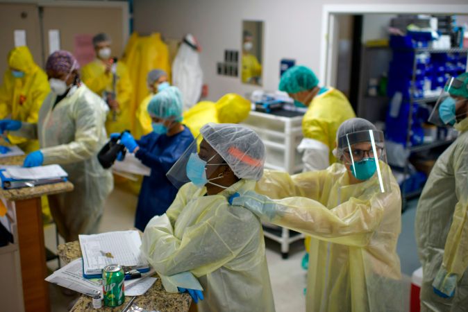 Trabajadores de salud y coronavirus
