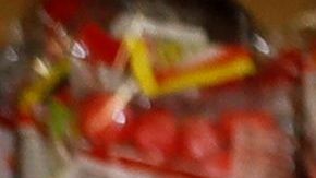 VIDEO: Niño recibe carbón de Santa Claus; su reacción cautiva en redes y dice que será para la “carnita” asada