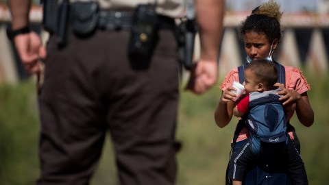 ONG alista millonaria campaña para que Biden revierta políticas migratorias de Trump