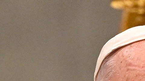 Papa Francisco pide a "Dios Todopoderoso conceda paz eterna a los que han muerto" por los tornados.