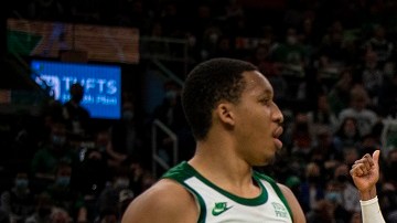 Celtics tuvieron brillo sobre los Suns, con Robert Williams III como destacado.