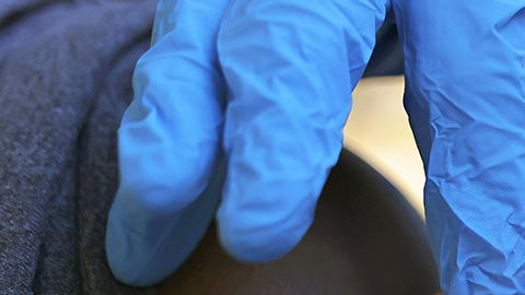 OMS dice que se desconoce si vacunas tienen efectividad reducida ante Ómicron