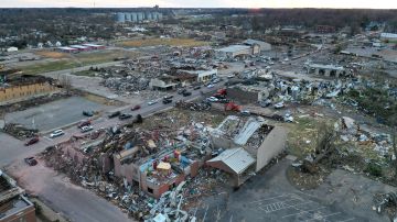 Tornado arrasa en Mayfield en Kentucky
