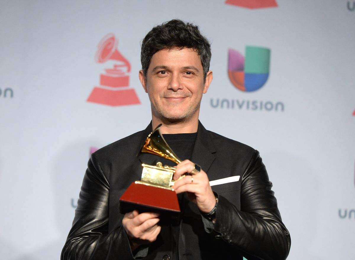 These are the 3 photos of Alejandro Sanz that raised the temperature on Instagram