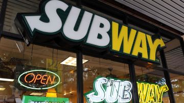 Subway recibe una demanda que acusa a la cadena de restaurantes de explotar a los inmigrantes-GettyImages-493636660-1.jpeg