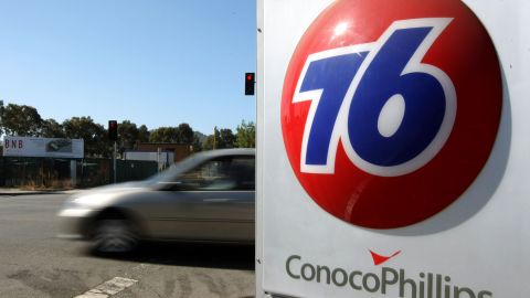 Cerca de 1,000 galones de gasolina se derramaron en desagüe pluvial en Pasadena
