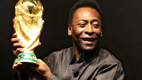 Pelé es considerado uno de los mejores jugadores en la historia del fútbol.