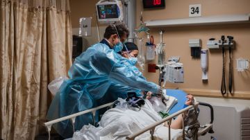 Hospitalizaciones por COVID-19 en California aumentaron un 25% la semana pasada