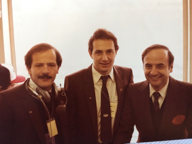 Roberto Keoseyán, Toño de Valdés y Von Rossum en el Super Bowl XIX. /Cortesía Fernando Von Rossum