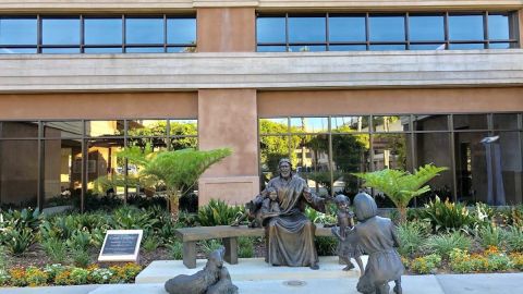Las hospitalizaciones por  covid-19 comienzan a aumentar. (Cortesía Adventist Health White Memorial)