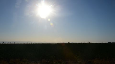 Pareja murió de calor extremo en ruta de senderismo en California al intentar salvar a su bebé de 1 año