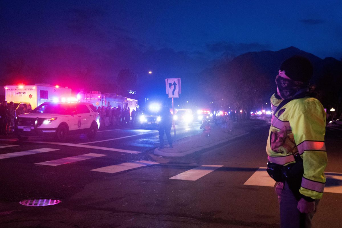 Denver gunman fired multiple shots at police, after she begged him to put down his gun, during a murder spree that left 5 dead