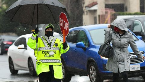 Récord de lluvias y enormes nevadas presentes en California para Navidad