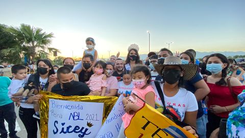 Sirey Morán es recibida por su gente en Honduras