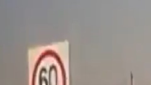 Narcos del Cártel del Noreste roban a personas que cruzan la frontera.