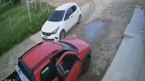 Video: Sicarios atacan a familia y les quitan la vida a adultos frente a niño