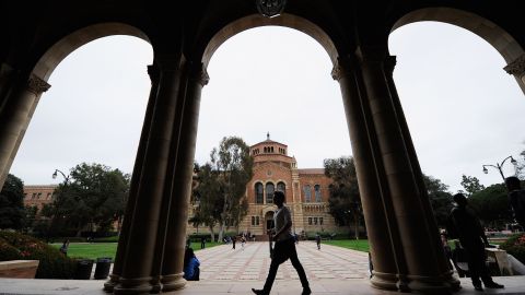 El costo del pago para renovar el programa es uno de los grandes retos para los estudiantes./ Archivo