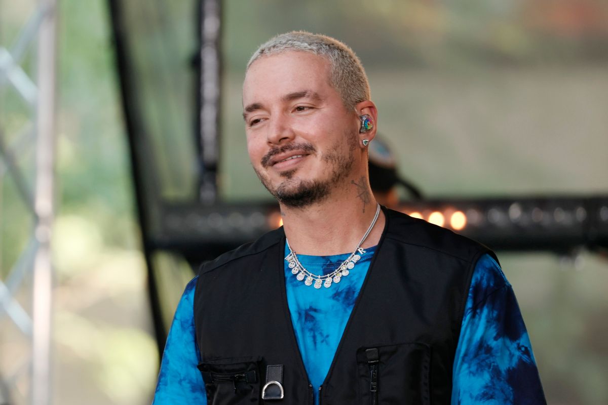 J Balvin is named ‘Afro-Latino Artist of the Year’ and the controversy ignites