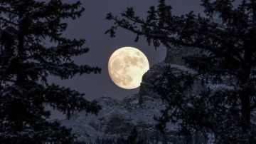 Así puede afectar la Luna llena fría de diciembre a cada signo del zodiaco