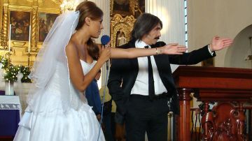 Diego Verdaguer y Galilea Montijo en el video del tema "Voy a Conquistarte".