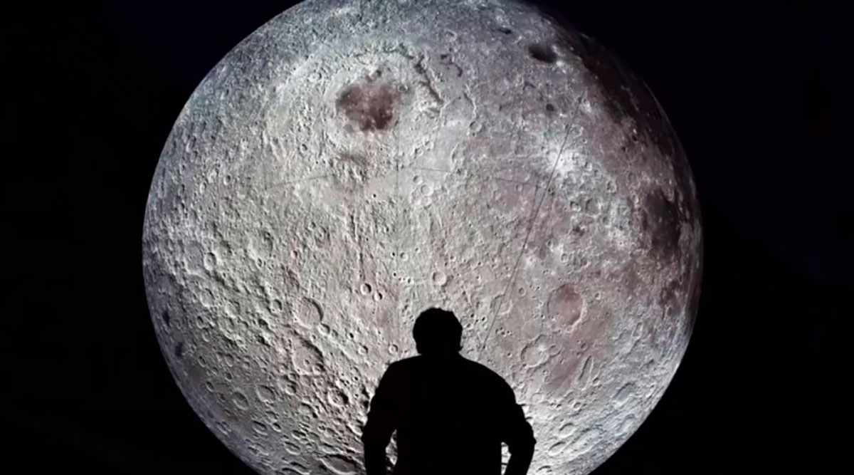 Луна смешная НАСА 2022. Moon installation. Moonwhywalker. Почему мун