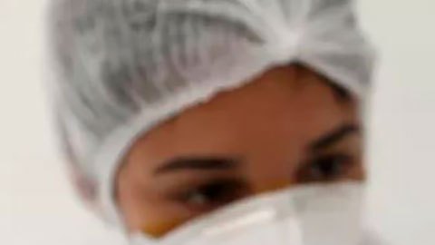 Ómicron: ¿por qué los vacunados también se contagian de coronavirus? (y no es que las vacunas no funcionen)