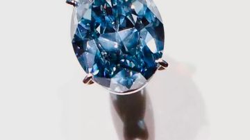 Por qué los diamantes azules son tan preciosos para los científicos