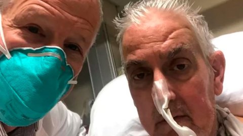 Un paciente en EE.UU. recibe el primer trasplante de corazón de un cerdo de la historia