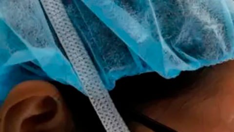¿Por qué las mujeres tienen más probabilidades de morir cuando son operadas por cirujanos hombres?