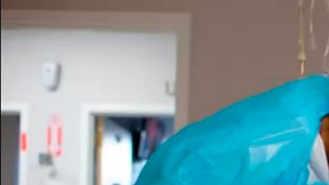 Covid: por qué ómicron está teniendo un efecto más grave en EE.UU. que en Europa y Sudáfrica