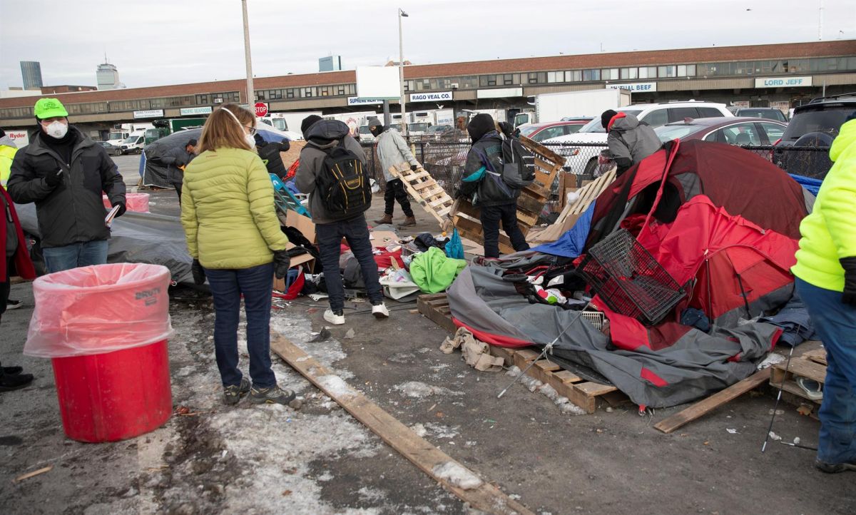 Fotos: Boston desaloja el que fuera un vasto campamento de indigentes - La  Opinión