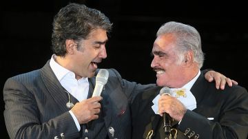 Alejandro y Don Vicente Fernández | Mezcalent.