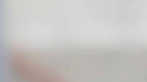 Jorge Méndez y Alexander Callens disputan un balón en el amistoso jugado en Lima.