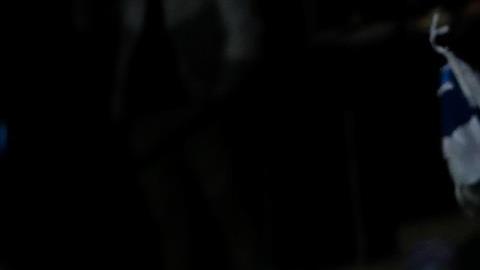 La policía detuvo a varios de los aficionados agresores.