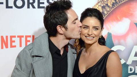 Mauricio Ochmann y Aislinn Derbez | Mezcalent.