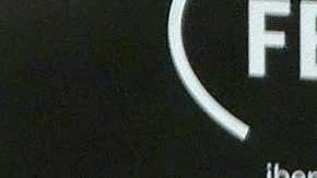 Alfonso Herrera y su esposa Diana Vázquez.