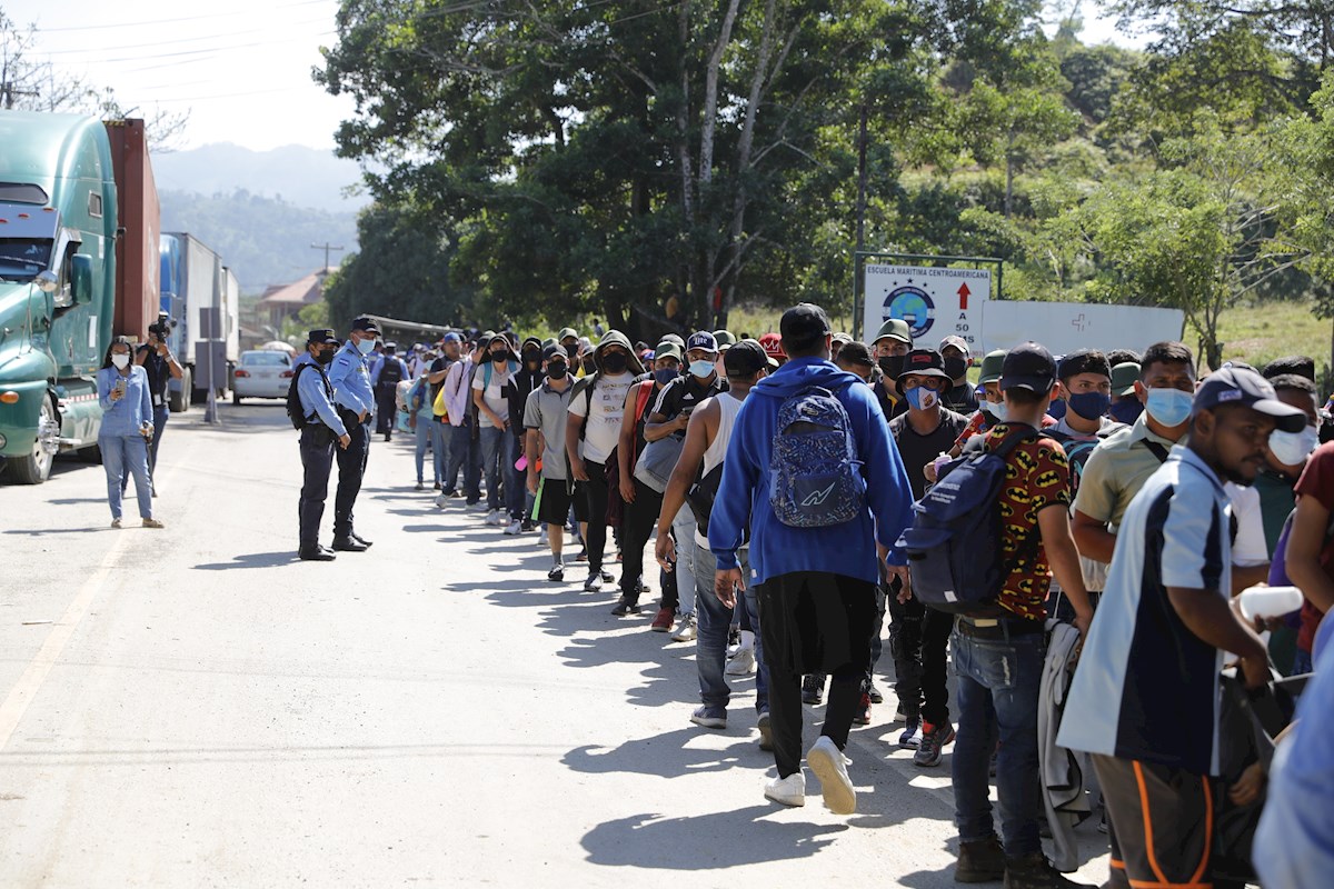 VIDEO: Primera Caravana Migrante De 2022 Busca Llegar A México Y Los ...