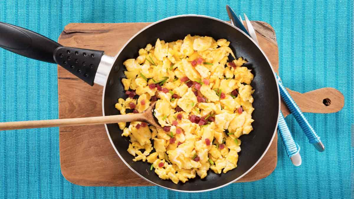 Las mejores sartenes para tu forma de cocinar - Consumer Reports