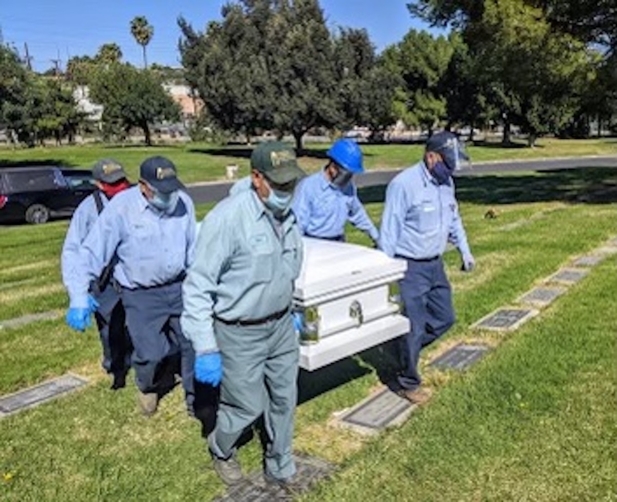 La Arquidiócesis de Los Ángeles tendrá una feria del empleo para trabajos en cementerios y funerarias. (Cementerios y funerarias católicas Arquidiócesis de LA)