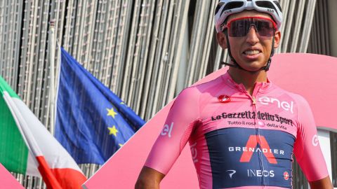 Egan Bernal ya se despertó luego de haber sufrido un accidente de tránsito.