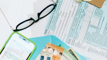 Empresarios enfrentan nuevas reglas Venmo, PayPal, Zelle y Cash App deberán reportar transacciones de $600 dólares anuales al IRS