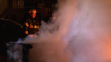 Incendio en edificio de Filadelfia deja 13 muertos, 7 de ellos niños