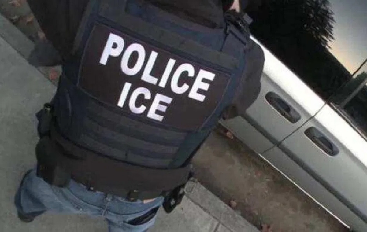 ICE tiene un programa de libertad condicional para inmigrantes.