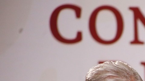 AMLO regresa a su conferencia mañanera tras COVID-19: “Ya salimos del contagio, nos fue bien”