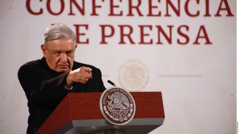 AMLO regresa a su conferencia mañanera tras COVID-19: “Ya salimos del contagio, nos fue bien”