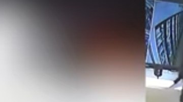 Imágen publicada por el LAPD del sospechoso de asesinar a Brianna Kupfer.