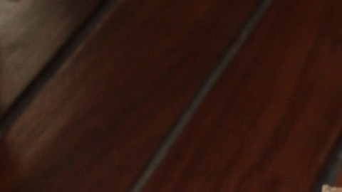 Tres hispanos arrestados por robar miles de paquetes de Amazon no entregados