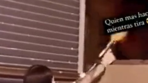 Presuntos Narcojuniors del Cártel del Golfo disparan al aire.