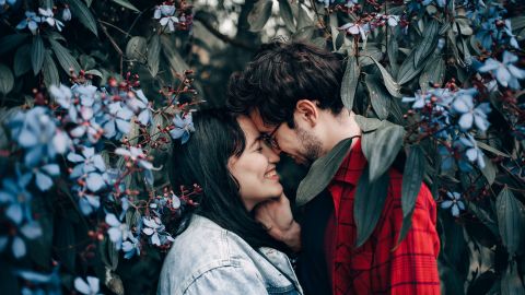 Acuario y Piscis son dos signos que entienden diferente el amor.